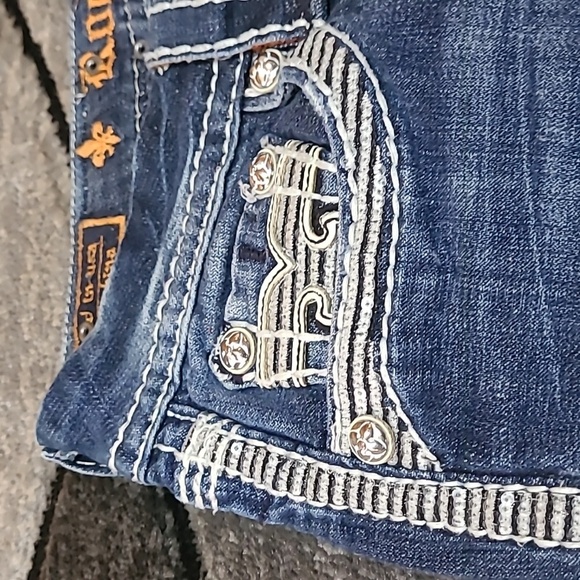 ROCK REVIVAL KAI EMBROIDERED SEQUINS ACID WASH BOOT-CUT DENIM JEAN - Picture 6 of 14